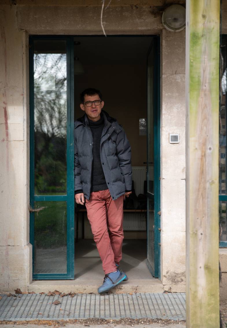 portrait d'un compagnon porteur de handicap au foyer le Béal à Taulignan