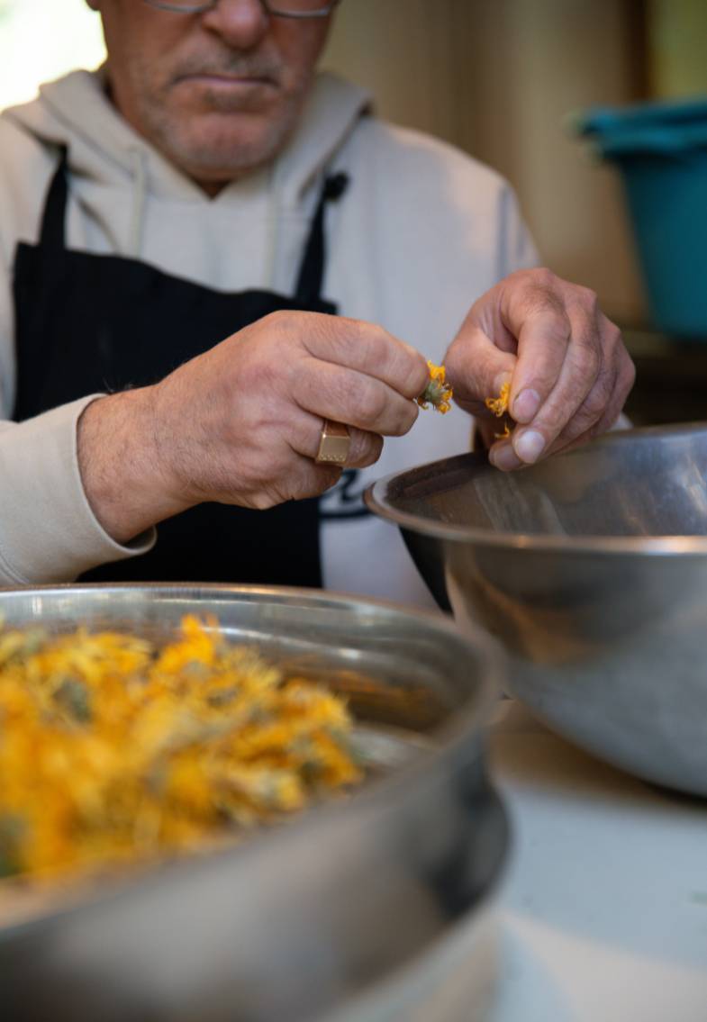Foyer de vie Le Béal: la transformation des produits du jardin par des porteurs de handicap basés en Drôme