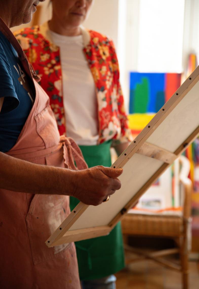 Peinture en groupe du foyer de Vie de porteur de handicap le Béal en Drôme à Taulignan