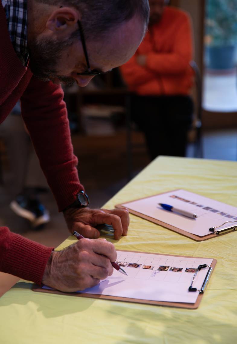 Signature des admissions au foyer le Béal pour porteurs de handicap à Taulignan